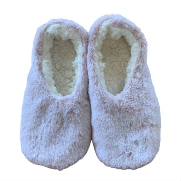 NWOT Fuzzy Pink Slippers | Size OS (inside is Sherpa) - Picture 1 of 4